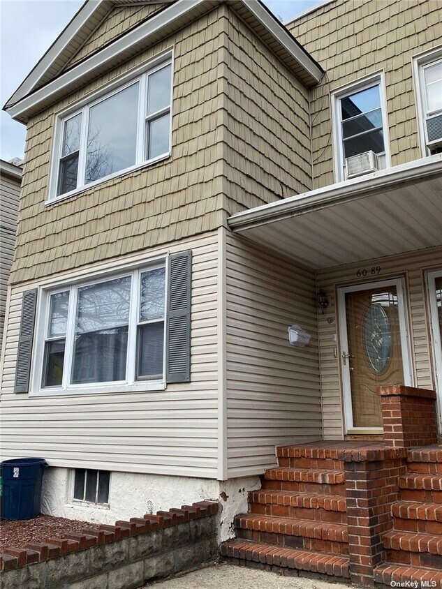 Foto principal - 60-89-89 60th Rd