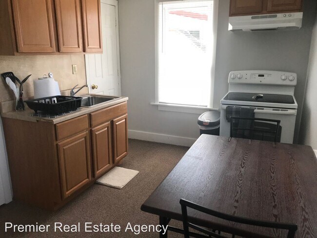 Foto del edificio - 951 E 3rd St