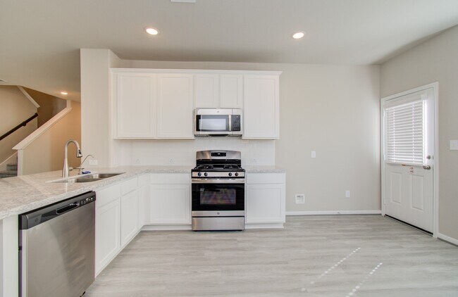 Foto del edificio - 8411 Beacon Bay Cir