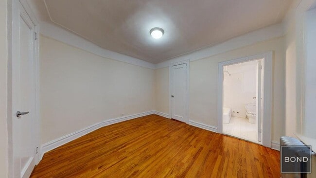 Building Photo - 605 W 170th St