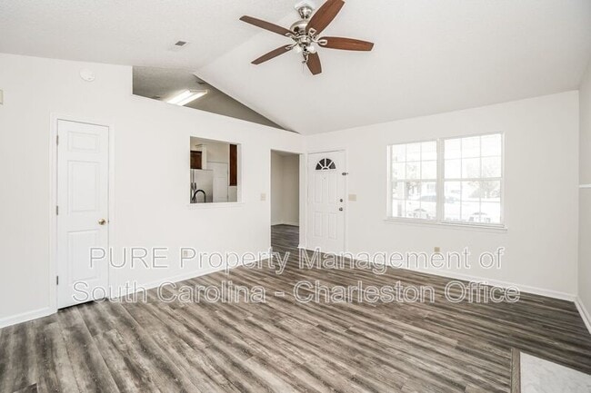 Foto del edificio - 8554 S Waccamaw Ct