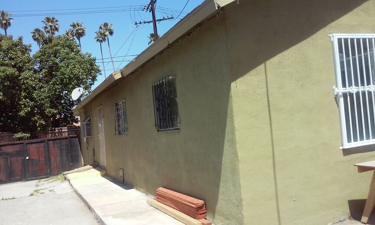 remodelados de agradable apartamento de dos habitaciones independientes - 3421 Arlington Ave