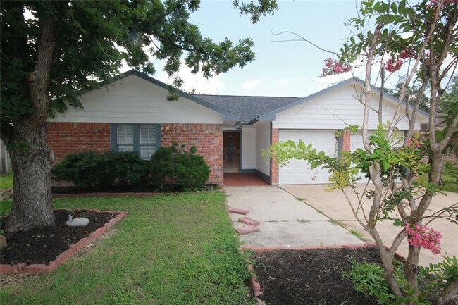 Foto del edificio - 22138 Birch Valley Dr