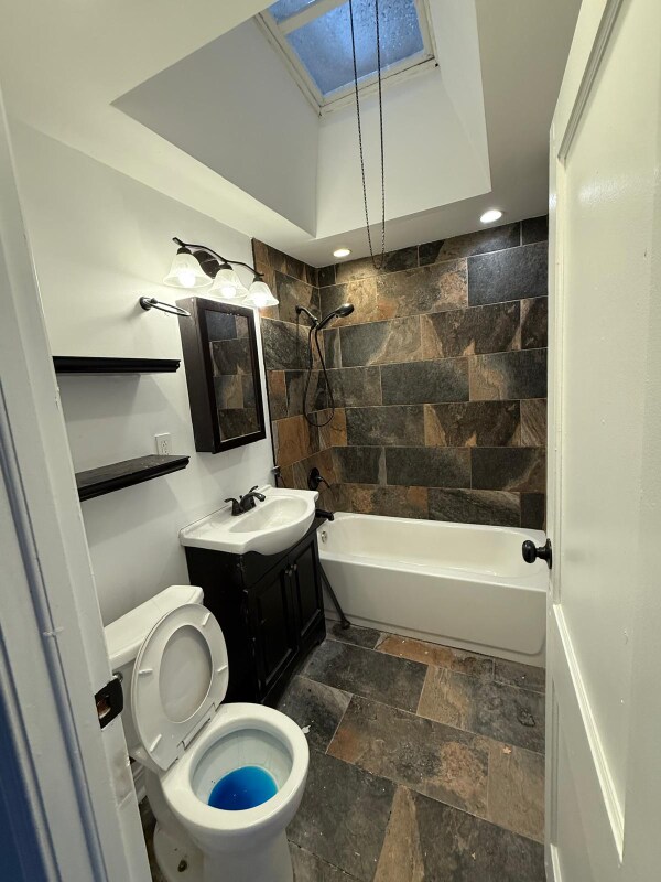 Foto del edificio - 7416 Gilbert St