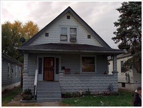 Building Photo - 732 M St