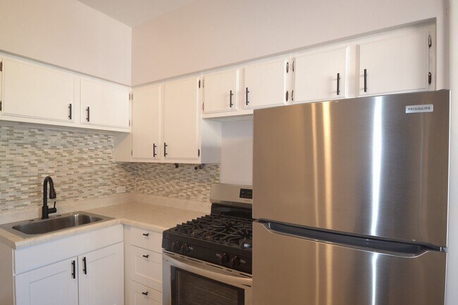 Foto del edificio - 2943 N Halsted St