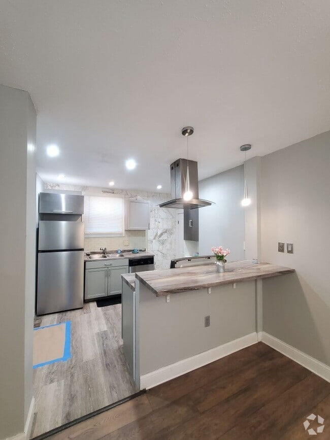 Building Photo - 207 Belvidere Ave
