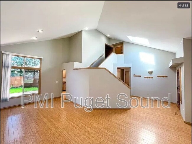 Foto del edificio - 15621 158th Ave SE