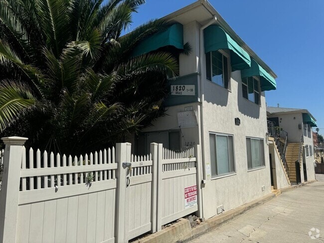 Building Photo - 1820 Grace Ave