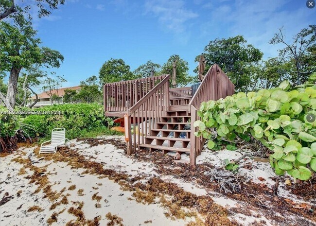 Foto del edificio - 51 N Lakeshore Dr