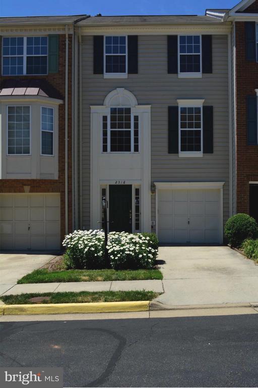 Building Photo - 2518 James Maury Dr