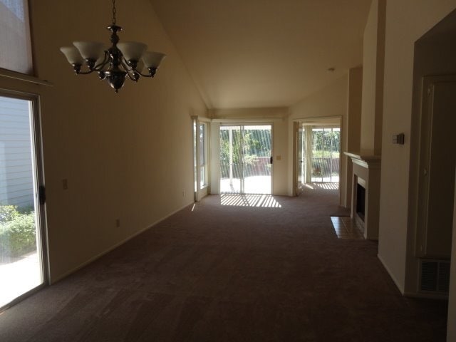 Building Photo - Charming 2-Bedroom Condo in the Heart of C...