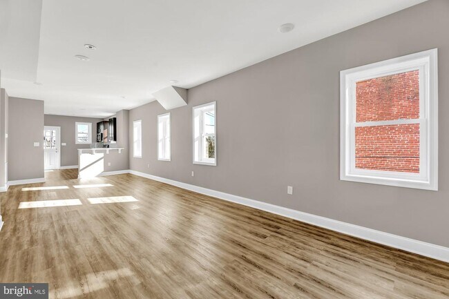 Building Photo - 519 Wildwood Pkwy