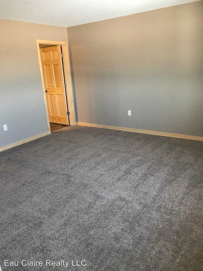 Foto del edificio - 1404 Coventry Ln