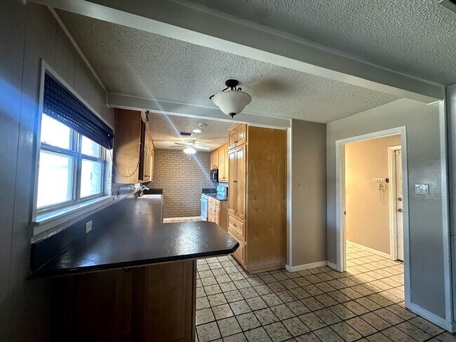 Foto del edificio - 3009 Bonham Ave