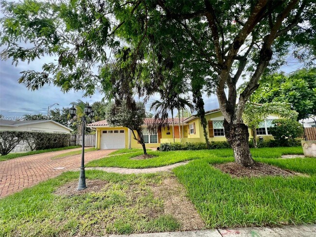 Foto del edificio - 10025 SW 111th St