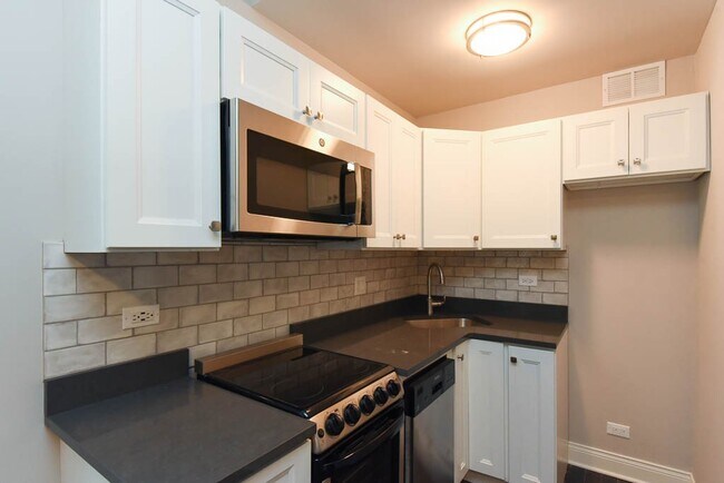 Foto del edificio - 640 W Wrightwood Ave