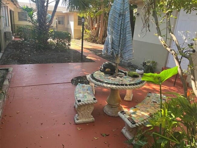 Building Photo - 505 N 20th Ave