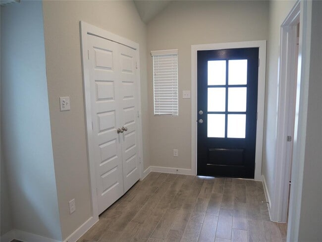 Building Photo - 2722 Oakleaf Ash Ln