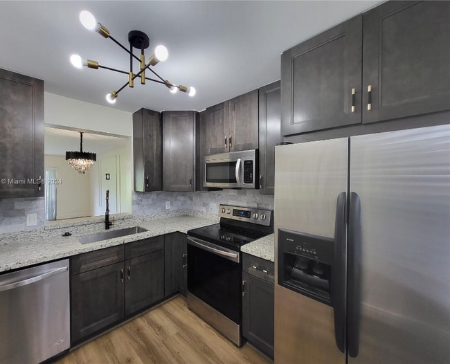Building Photo - 8610 N Sherman Cir