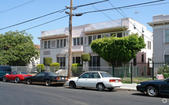 Building Photo - 2849 San Marino St
