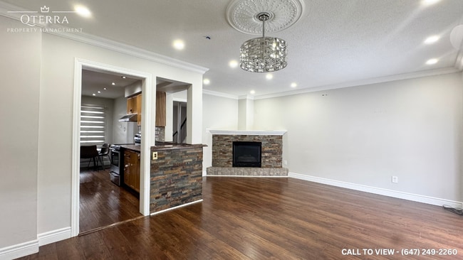 Building Photo - 35 Jay St