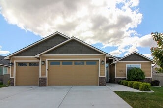 Building Photo - 4675 Cowlitz Blvd