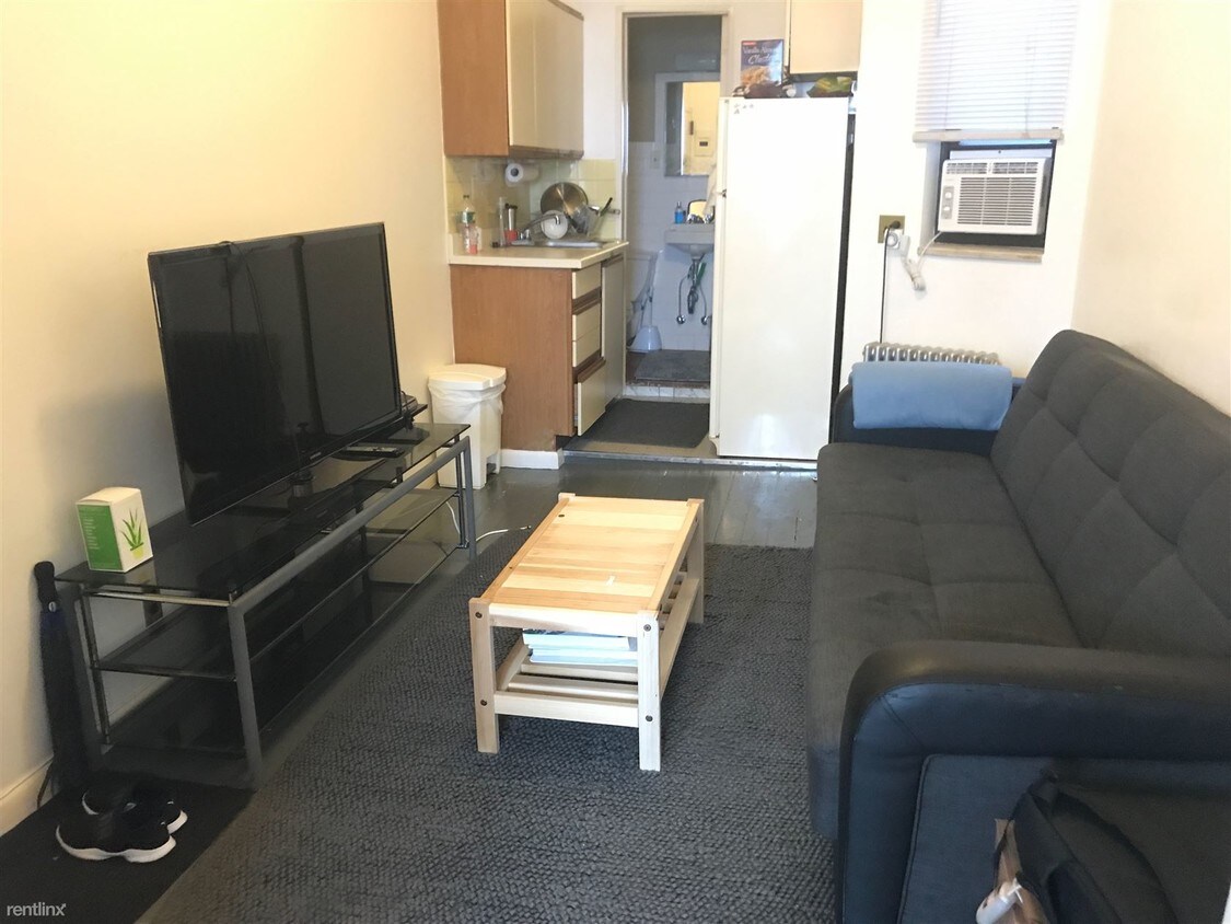Foto del edificio - 513 E 81st St