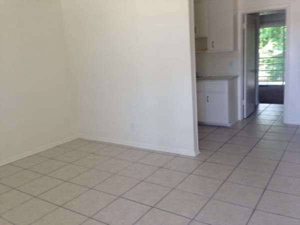 Foto del edificio - 5040 Shirley Ave