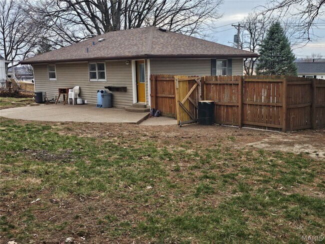 Foto del edificio - 206 Lake Ave