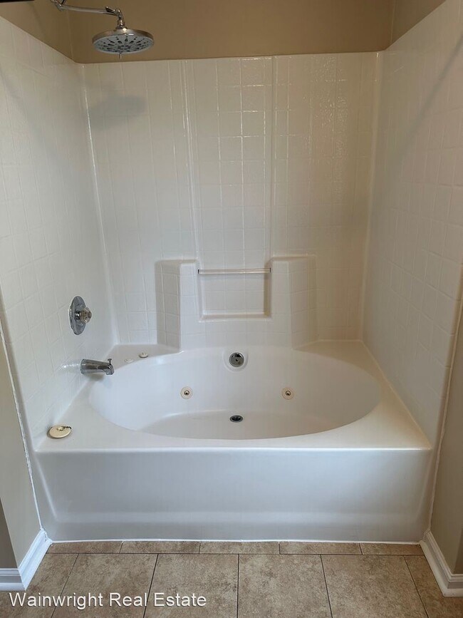 Building Photo - 3 br, 2.5 bath House - 1230 Hillside Avenue