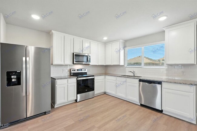 Foto del edificio - 6305 Port Ct