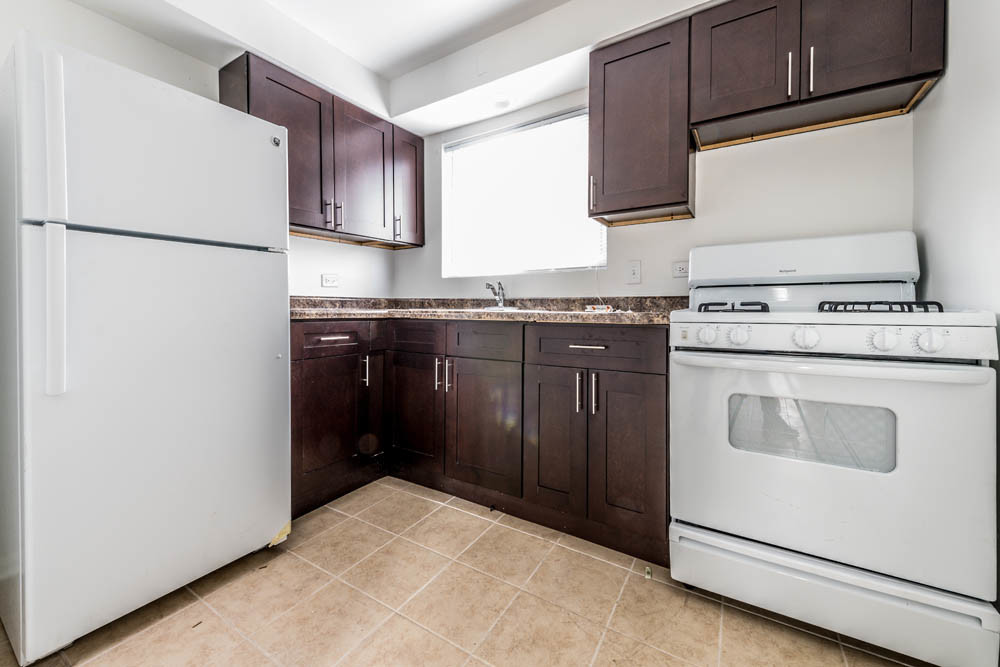 Foto principal - 8901 S Cottage Grove Ave