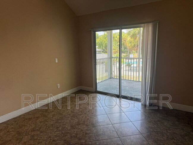 Building Photo - 3725 S Lake Orlando Pkwy