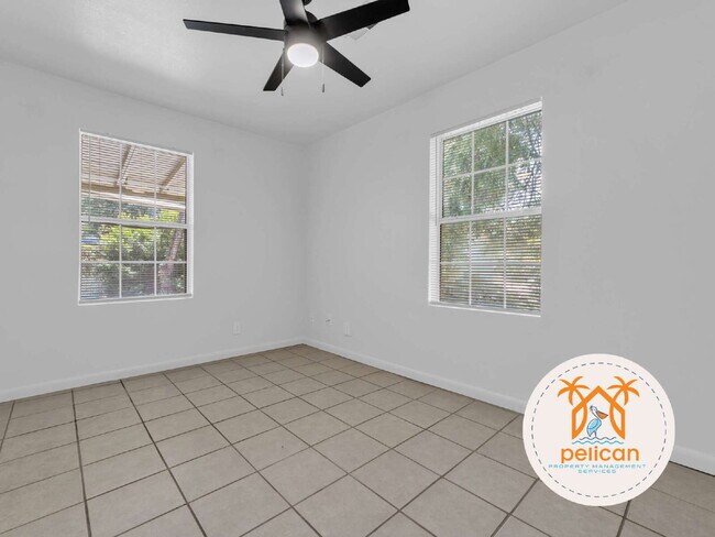 Foto del edificio - Rental Home in Desirable Navy Point Area