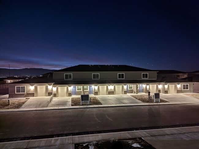 Building Photo - 655 Trinity Way