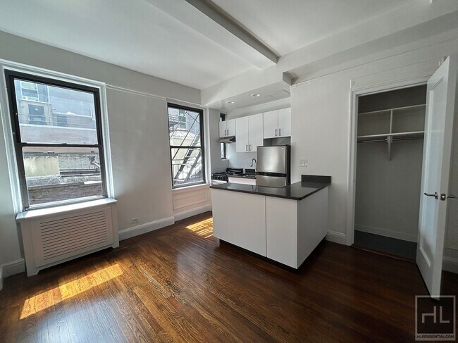 Foto del edificio - EAST 46 STREET