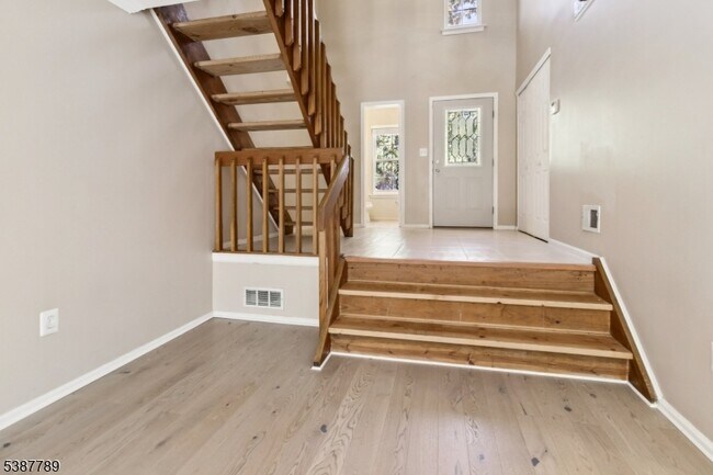 Foto del edificio - 10 Brookline Ct