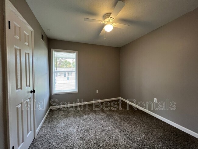 Building Photo - 759 Margie Dr