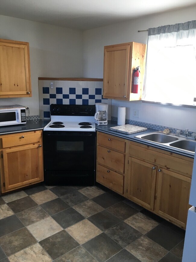 Foto del edificio - 12191 Hwy 145 Dolores, CO 81323 Unit B