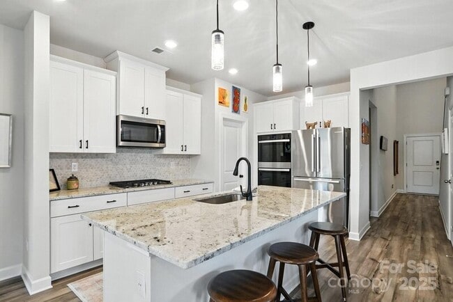 Foto del edificio - 3140 Seville St