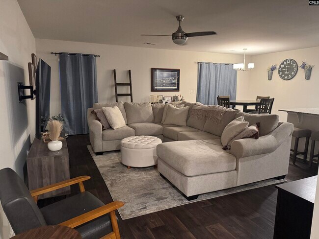Foto del edificio - 137 Plum Orchard Dr