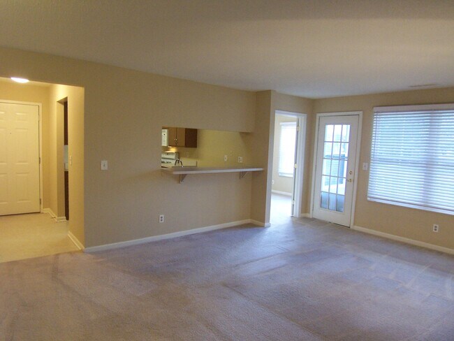 Foto del edificio - 111 Fieldcrest St