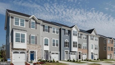 Building Photo - 7746 Meander Ct S