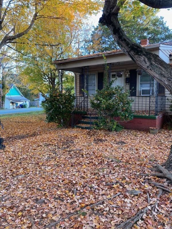 Primary Photo - 507 Townbranch Rd