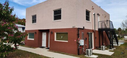 Building Photo - 1147 E McDonald Ave