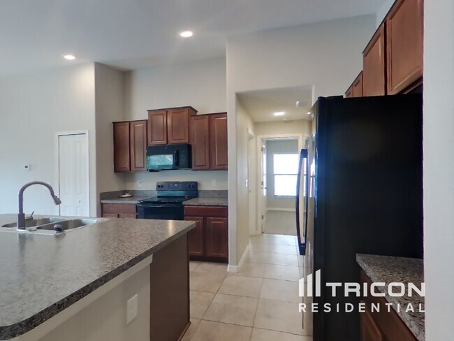 Building Photo - 10129 Carloway Hills Dr