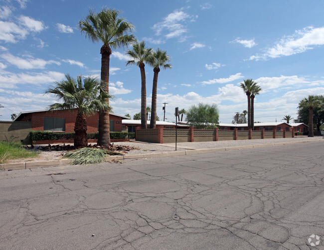 Building Photo - Cata Lee Apartments