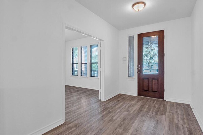 Foto del edificio - 10217 English Oak Dr