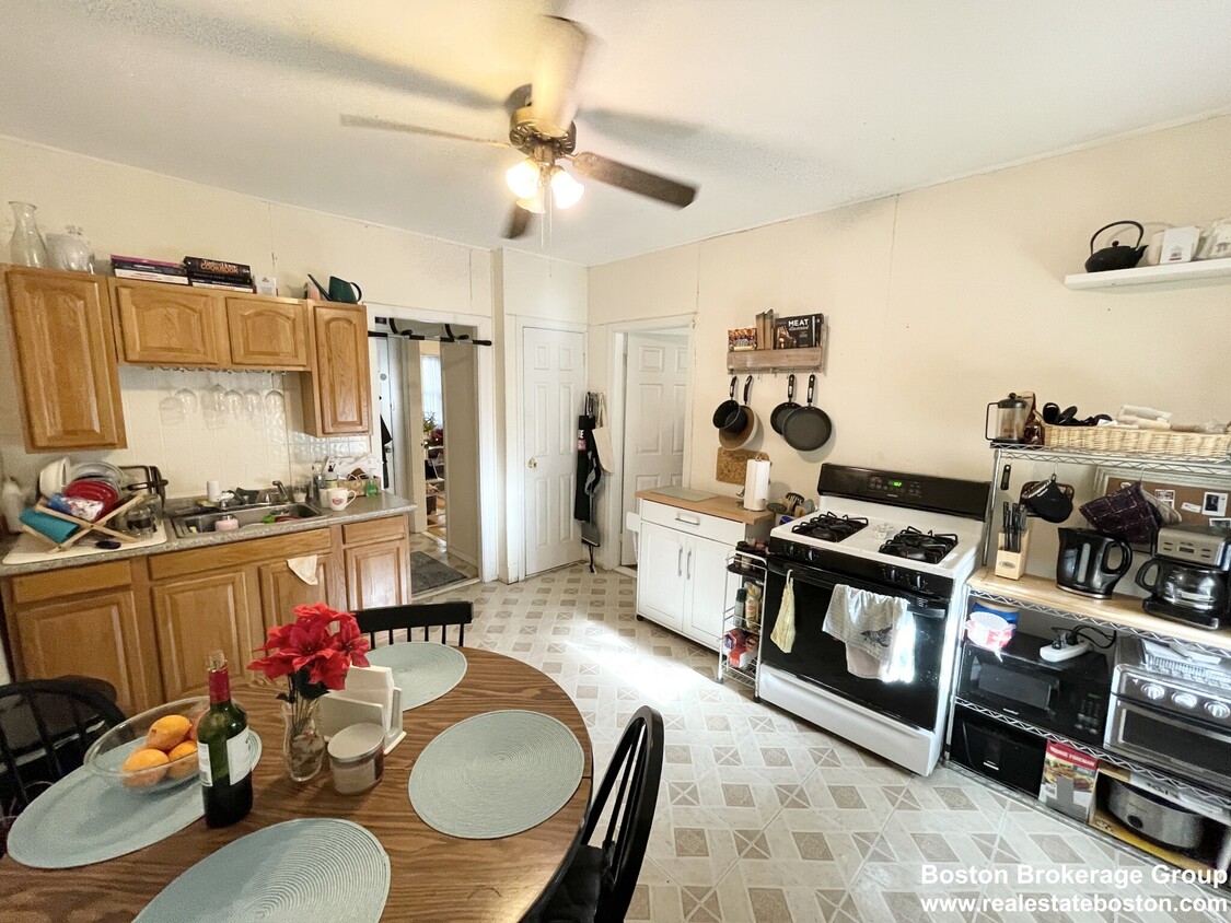 Photo - 20 Howell St. #1 Dorchester